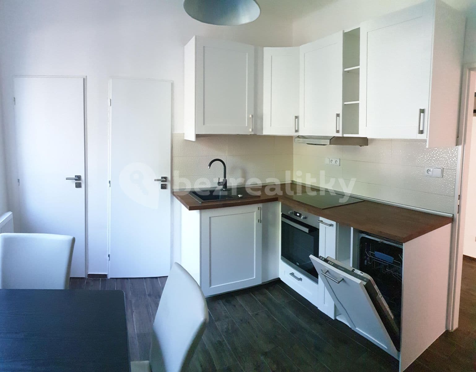 Pronájem bytu 1+1 45 m², Na Klášterním, Praha, Praha Pronájem bytu 1+1 45 m², Na Klášterním, Praha, Praha