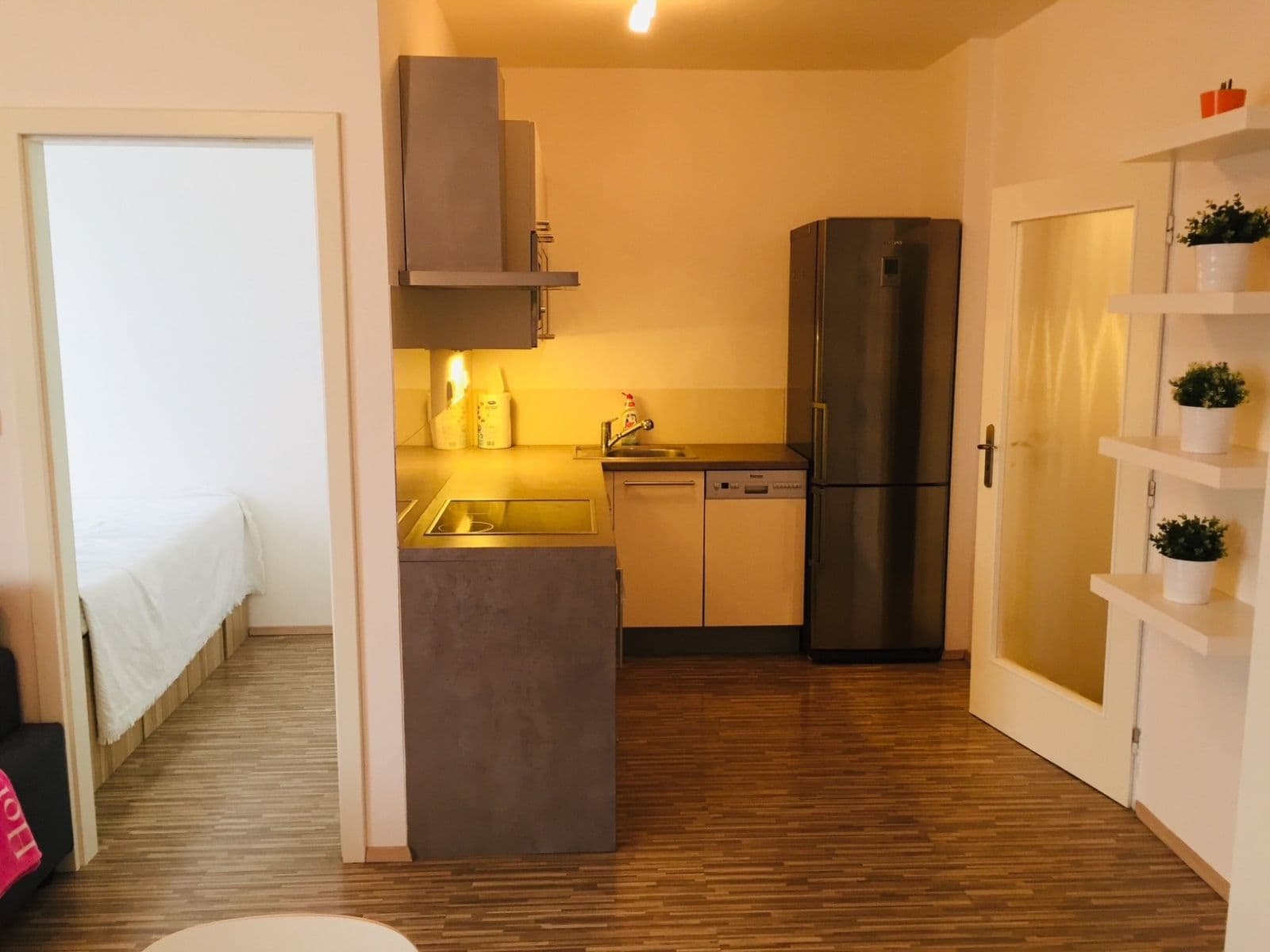 Pronájem bytu 2+kk 42 m², U Zahradního města, Praha, Praha Pronájem bytu 2+kk 42 m², U Zahradního města, Praha, Praha