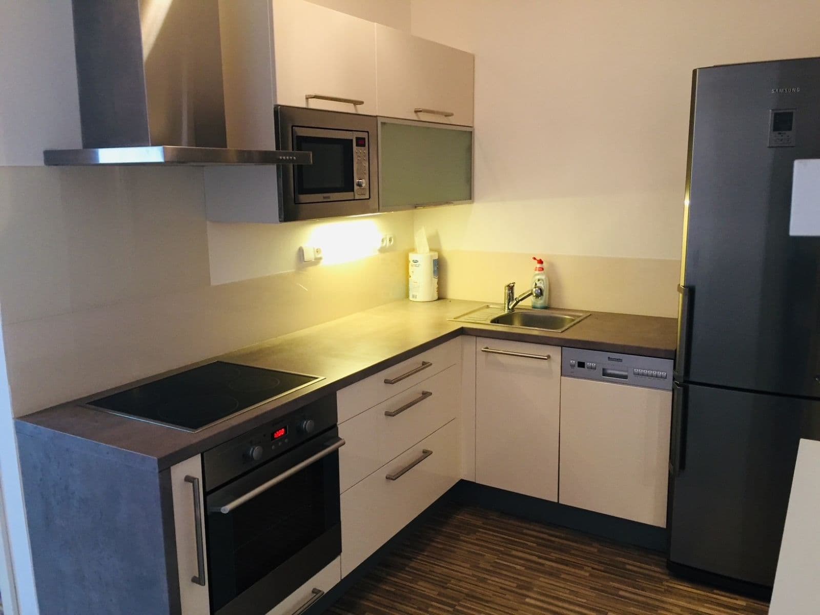 Pronájem bytu 2+kk 42 m², U Zahradního města, Praha, Praha Pronájem bytu 2+kk 42 m², U Zahradního města, Praha, Praha