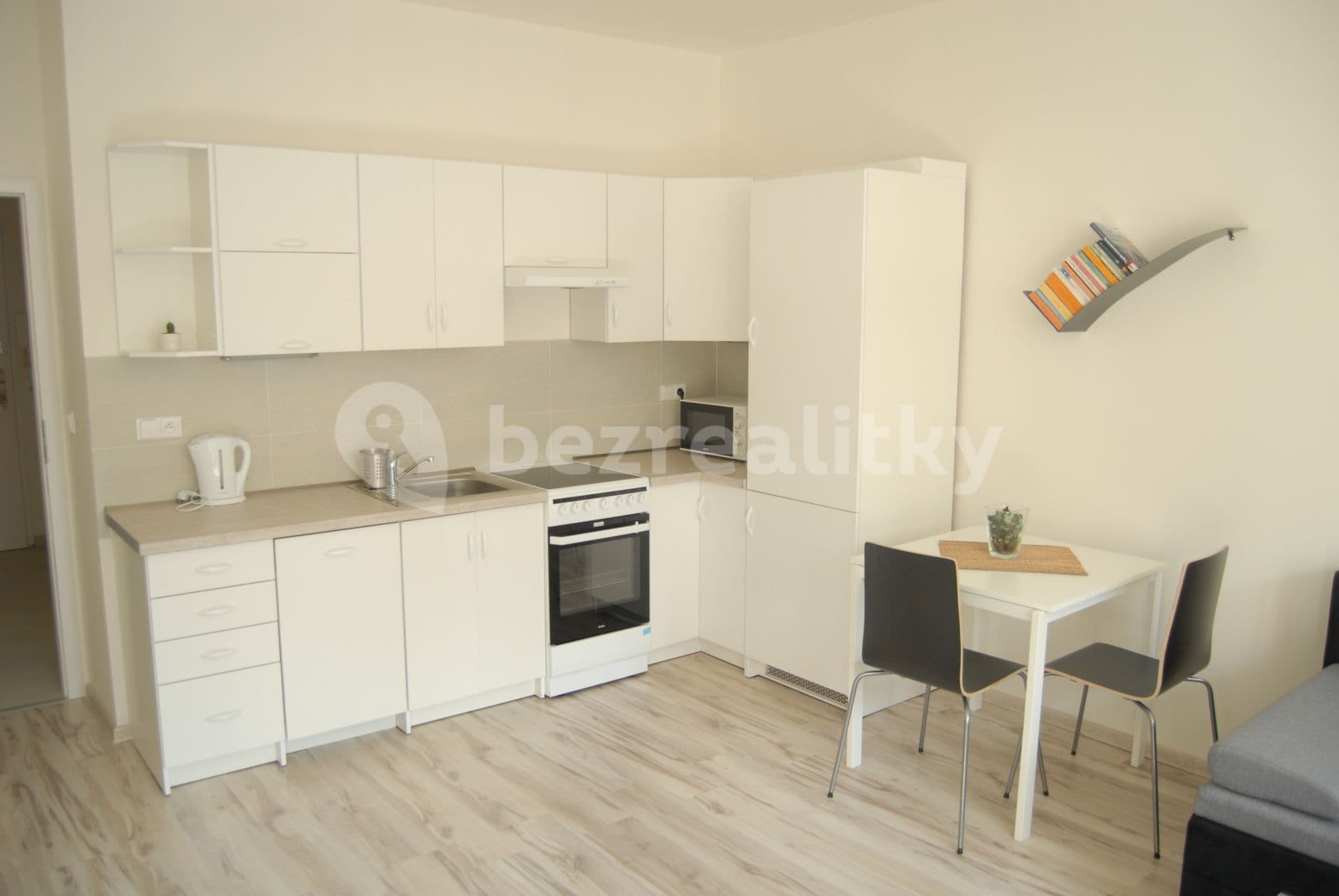 Pronájem bytu Garsoniéra 37 m², 5. května, Praha, Praha Pronájem bytu Garsoniéra 37 m², 5. května, Praha, Praha