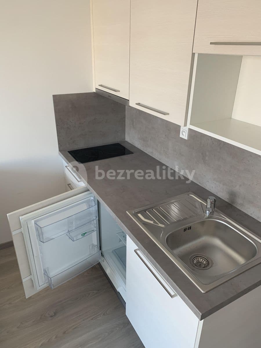 Pronájem bytu 1+kk 27 m², Holýšovská, Praha, Praha Pronájem bytu 1+kk 27 m², Holýšovská, Praha, Praha