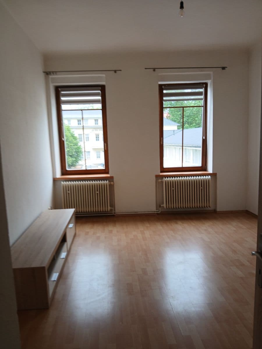 Pronájem bytu 2+1 74 m², Pod Branou, Příbram, Středočeský kraj Pronájem bytu 2+1 74 m², Pod Branou, Příbram, Středočeský kraj