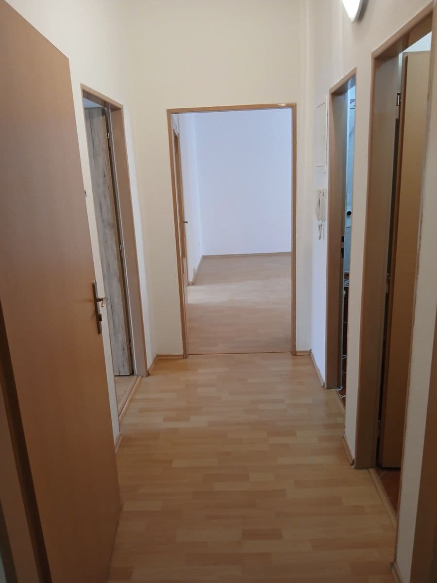 Pronájem bytu 2+1 74 m², Pod Branou, Příbram, Středočeský kraj Pronájem bytu 2+1 74 m², Pod Branou, Příbram, Středočeský kraj