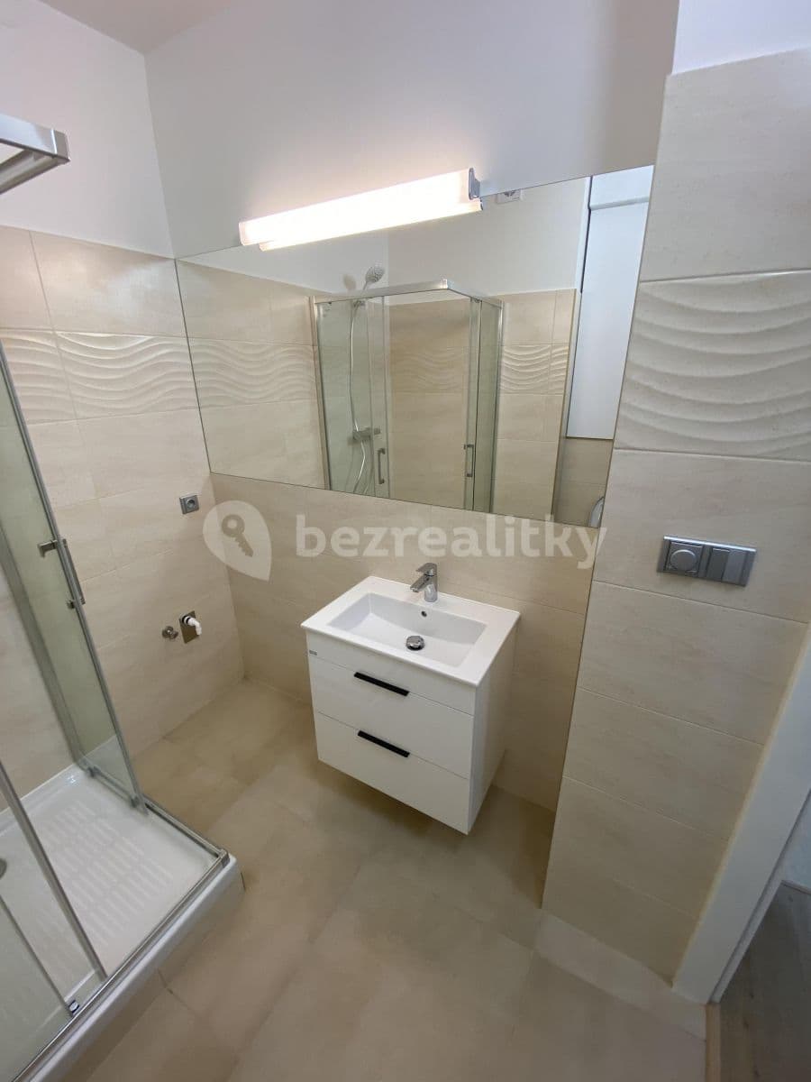 Pronájem bytu 2+1 55 m², Krátká, Praha, Praha Pronájem bytu 2+1 55 m², Krátká, Praha, Praha