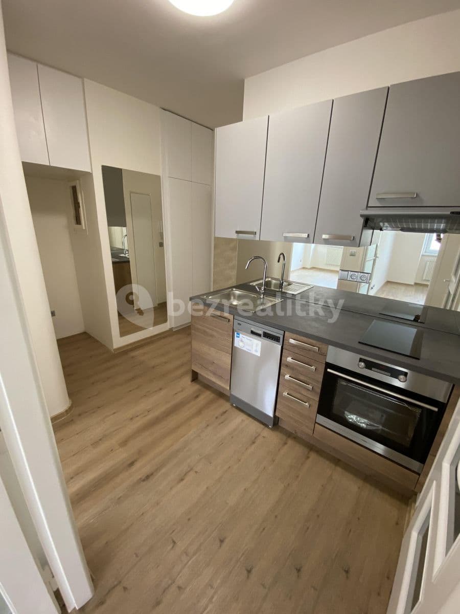 Pronájem bytu 2+1 55 m², Krátká, Praha, Praha Pronájem bytu 2+1 55 m², Krátká, Praha, Praha
