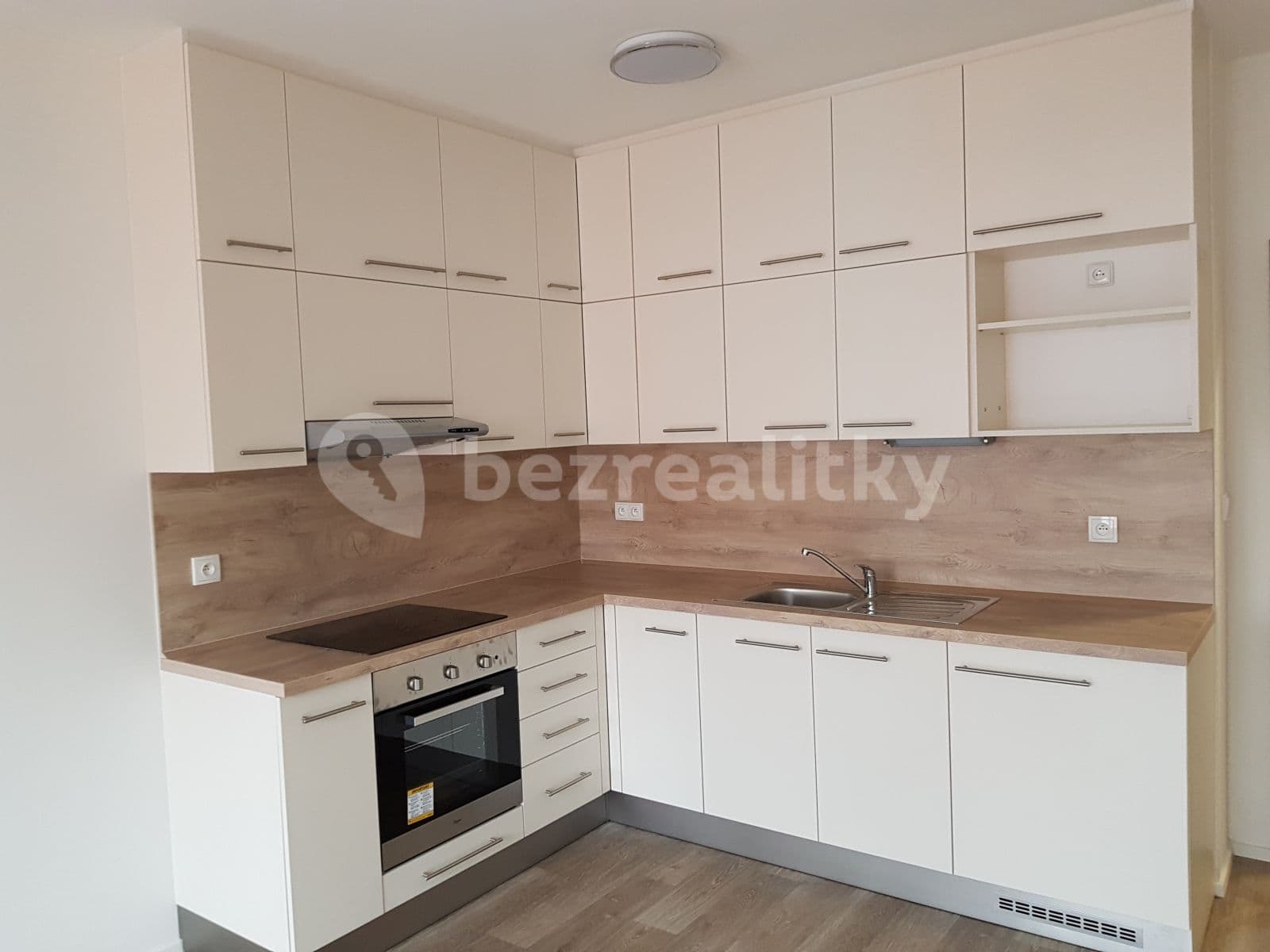 Pronájem bytu 1+kk 40 m², Turgeněvova, Brno, Jihomoravský kraj Pronájem bytu 1+kk 40 m², Turgeněvova, Brno, Jihomoravský kraj