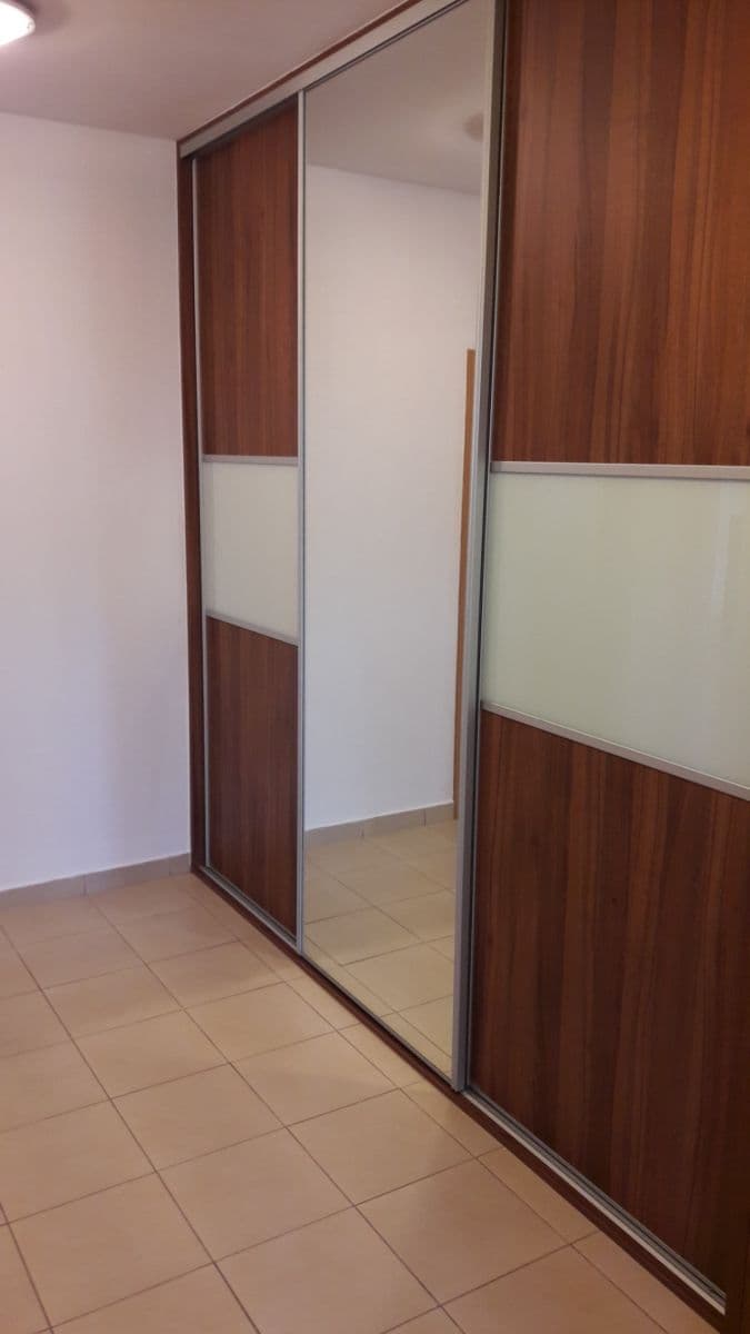 Pronájem bytu 2+kk 66 m², Za Pivovarem, Lázně Bohdaneč, Pardubický kraj Pronájem bytu 2+kk 66 m², Za Pivovarem, Lázně Bohdaneč, Pardubický kraj