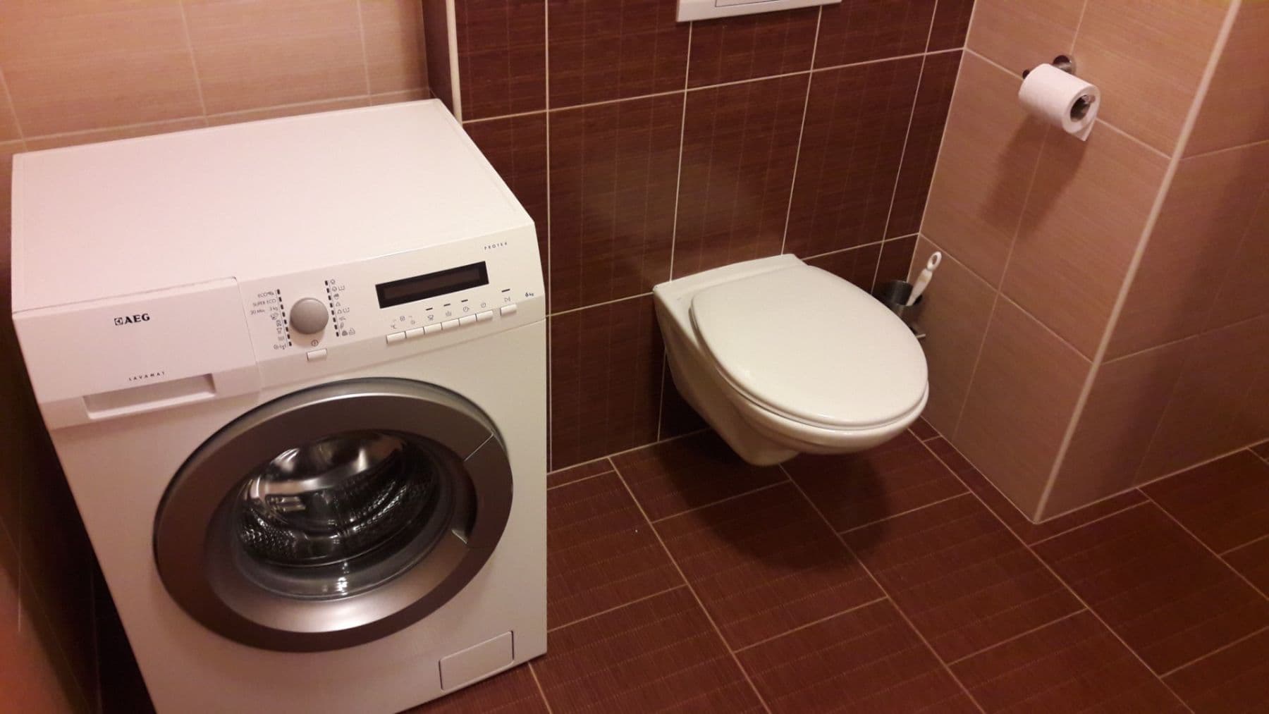 Pronájem bytu 2+kk 66 m², Za Pivovarem, Lázně Bohdaneč, Pardubický kraj Pronájem bytu 2+kk 66 m², Za Pivovarem, Lázně Bohdaneč, Pardubický kraj