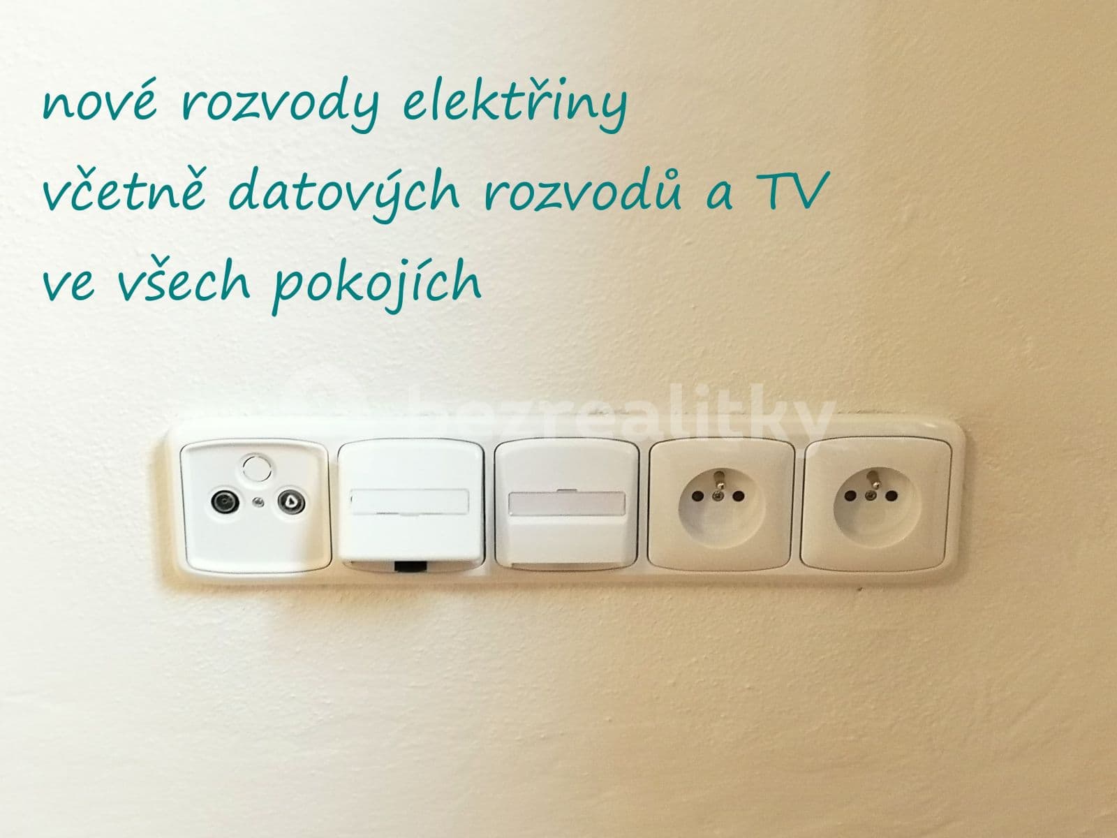 Pronájem bytu 4+1 155 m², třída Svobody, Olomouc, Olomoucký kraj Pronájem bytu 4+1 155 m², třída Svobody, Olomouc, Olomoucký kraj