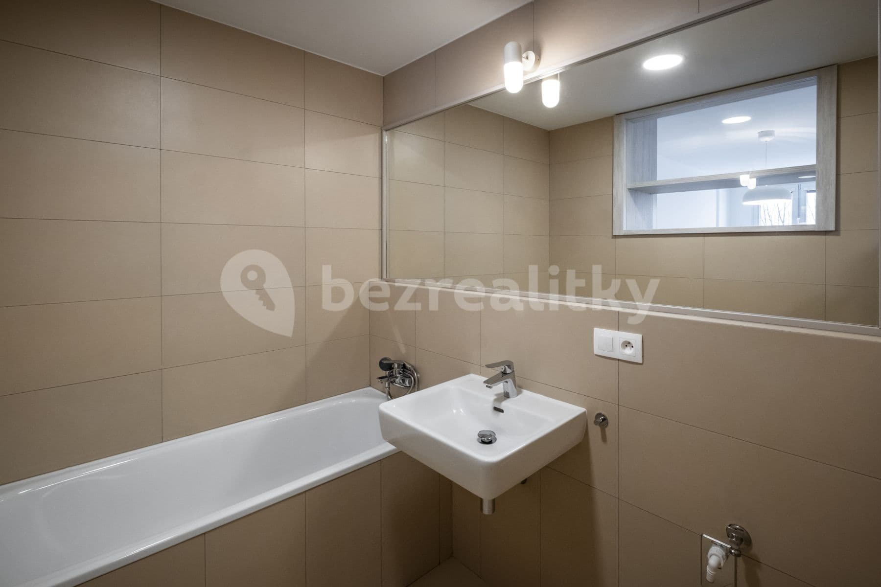 Pronájem bytu 2+kk 38 m², Na Strži, Praha, Praha Pronájem bytu 2+kk 38 m², Na Strži, Praha, Praha