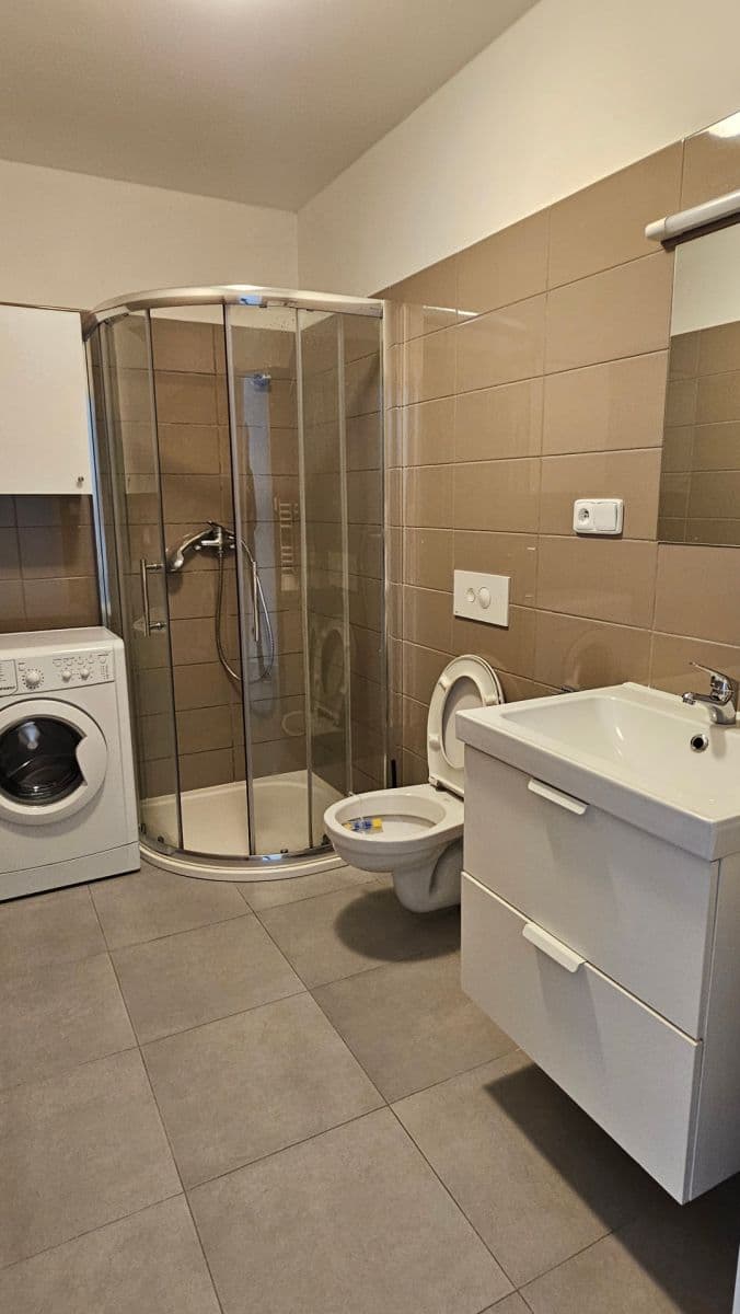 Pronájem bytu 24 m², Šárka, Brno, Jihomoravský kraj Pronájem bytu 24 m², Šárka, Brno, Jihomoravský kraj