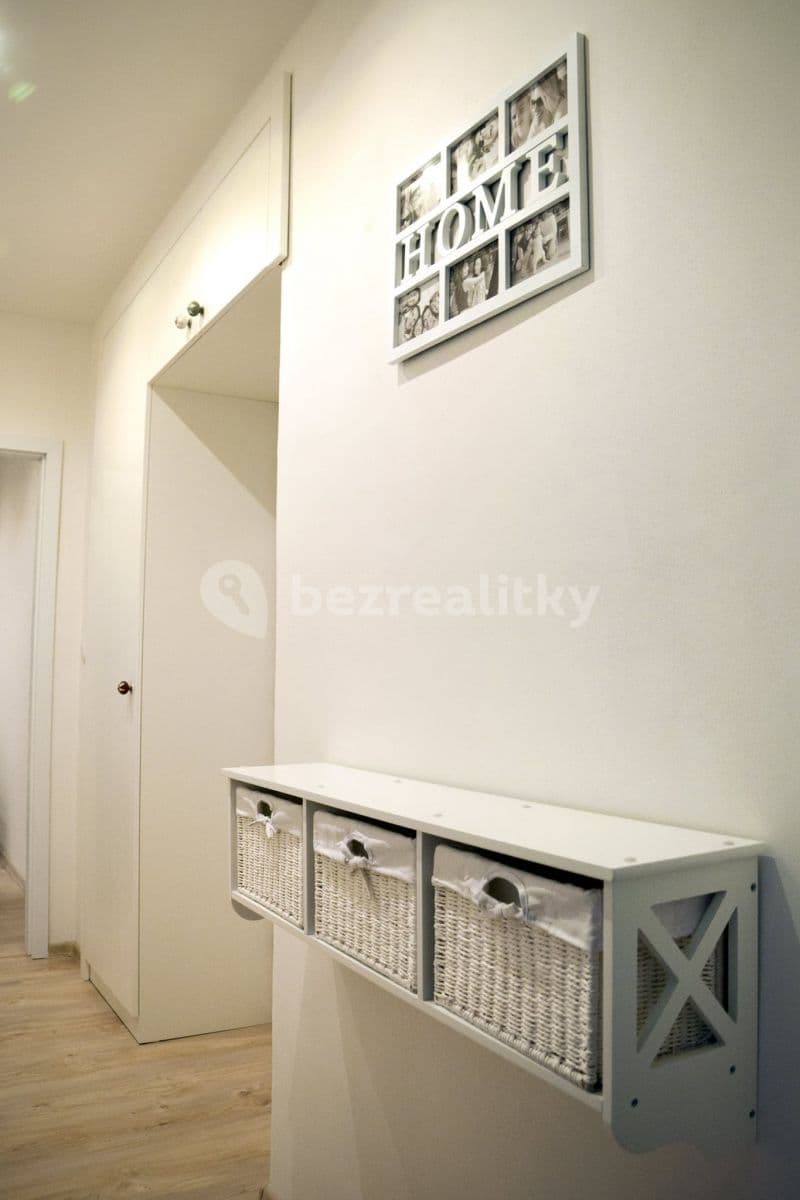 Pronájem bytu 2+kk 54 m², Generála Sochora, Ostrava, Moravskoslezský kraj Pronájem bytu 2+kk 54 m², Generála Sochora, Ostrava, Moravskoslezský kraj