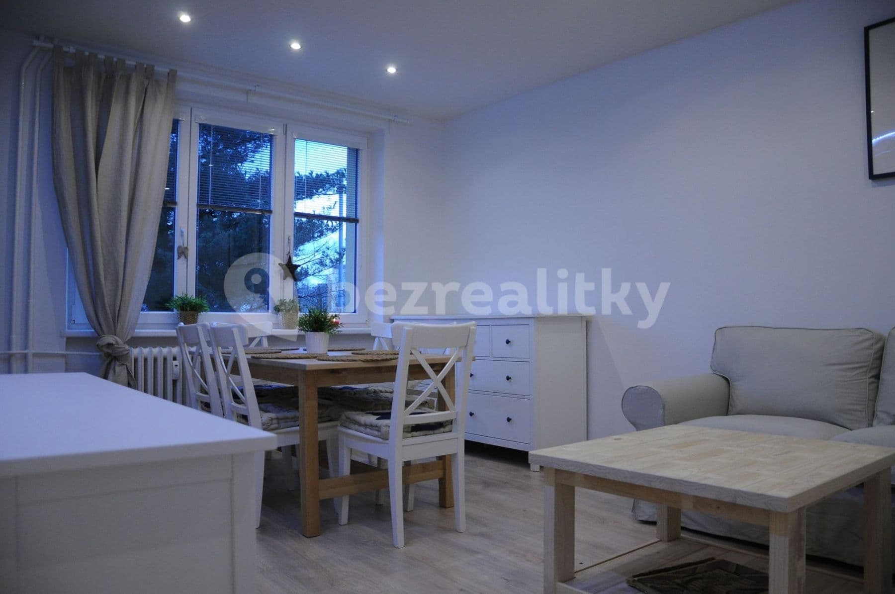 Pronájem bytu 2+kk 54 m², Generála Sochora, Ostrava, Moravskoslezský kraj Pronájem bytu 2+kk 54 m², Generála Sochora, Ostrava, Moravskoslezský kraj