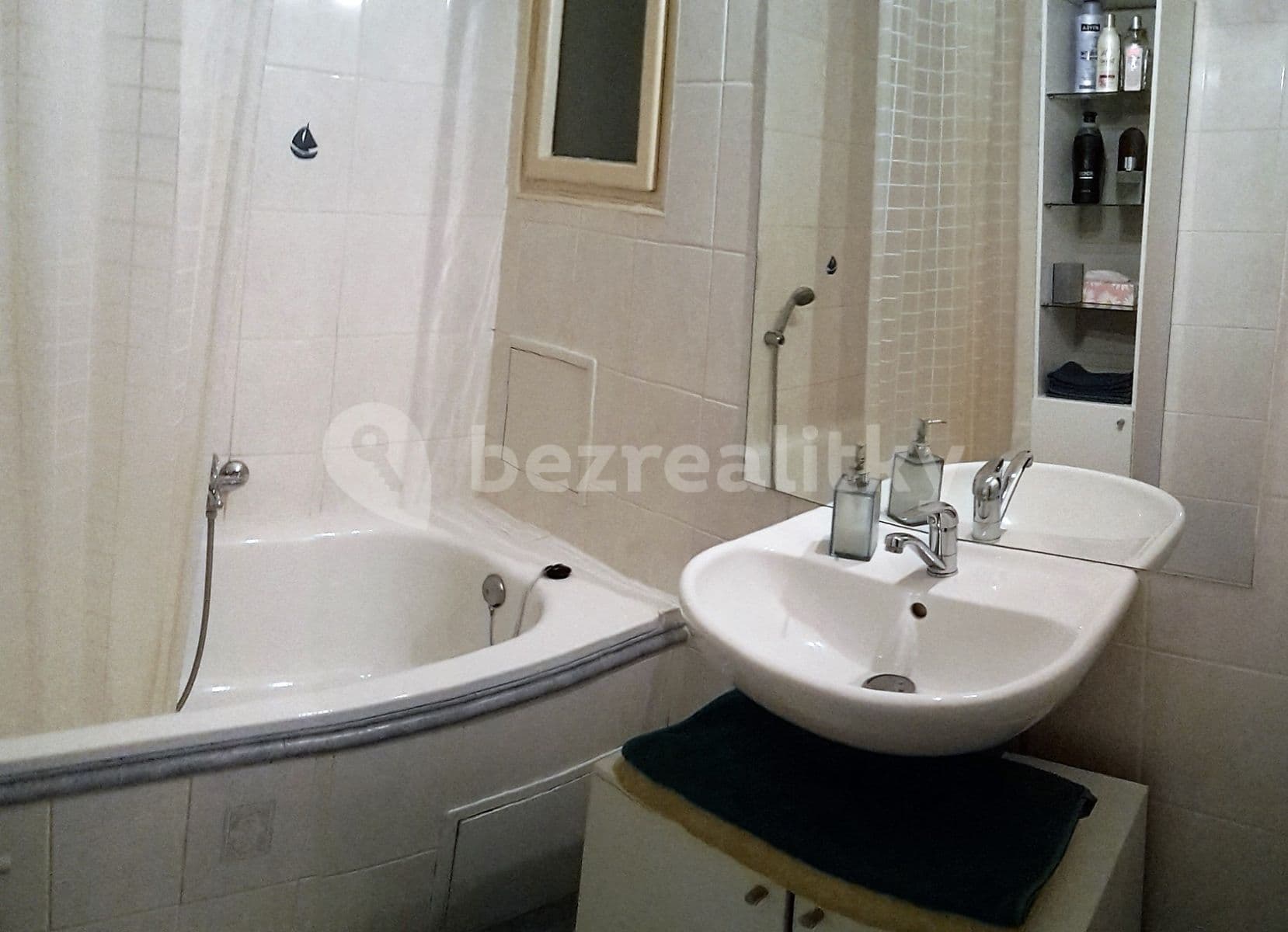 Pronájem bytu 2+kk 47 m², Mládeže, Praha, Praha Pronájem bytu 2+kk 47 m², Mládeže, Praha, Praha