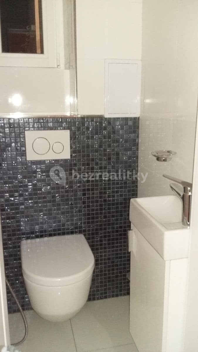 Pronájem bytu 1+kk 25 m², Nikolaje Alexejeviče Někrasova, Praha, Praha Pronájem bytu 1+kk 25 m², Nikolaje Alexejeviče Někrasova, Praha, Praha