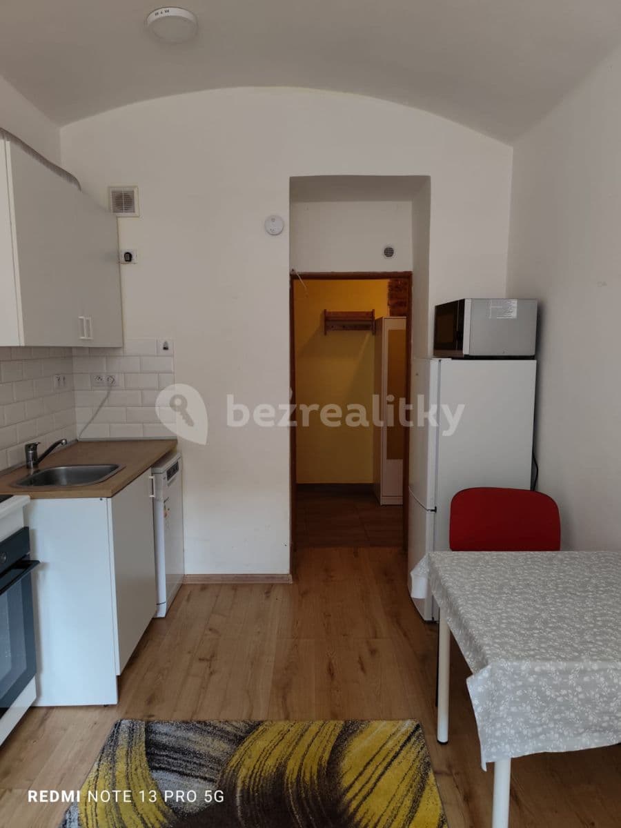 Pronájem bytu 1+kk 26 m², Holandská, Praha, Praha Pronájem bytu 1+kk 26 m², Holandská, Praha, Praha