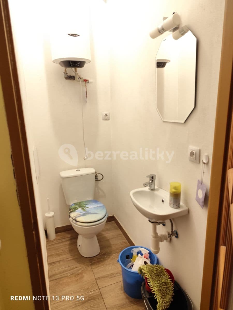 Pronájem bytu 1+kk 26 m², Holandská, Praha, Praha Pronájem bytu 1+kk 26 m², Holandská, Praha, Praha