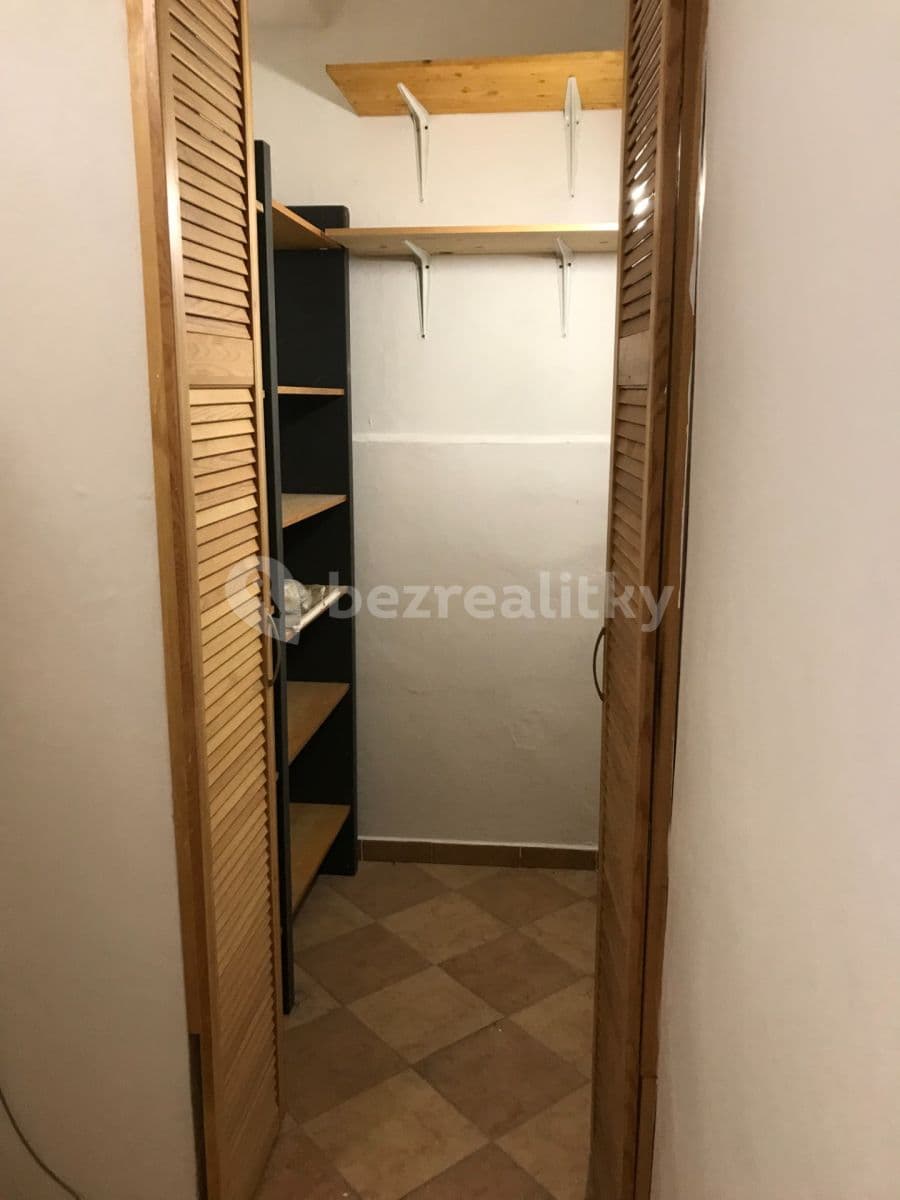 Pronájem bytu 2+kk 55 m², Národní obrany, Praha, Praha Pronájem bytu 2+kk 55 m², Národní obrany, Praha, Praha