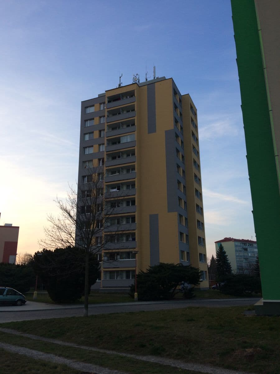 Pronájem bytu 2+kk 34 m², Kojetická, Neratovice, Středočeský kraj Pronájem bytu 2+kk 34 m², Kojetická, Neratovice, Středočeský kraj