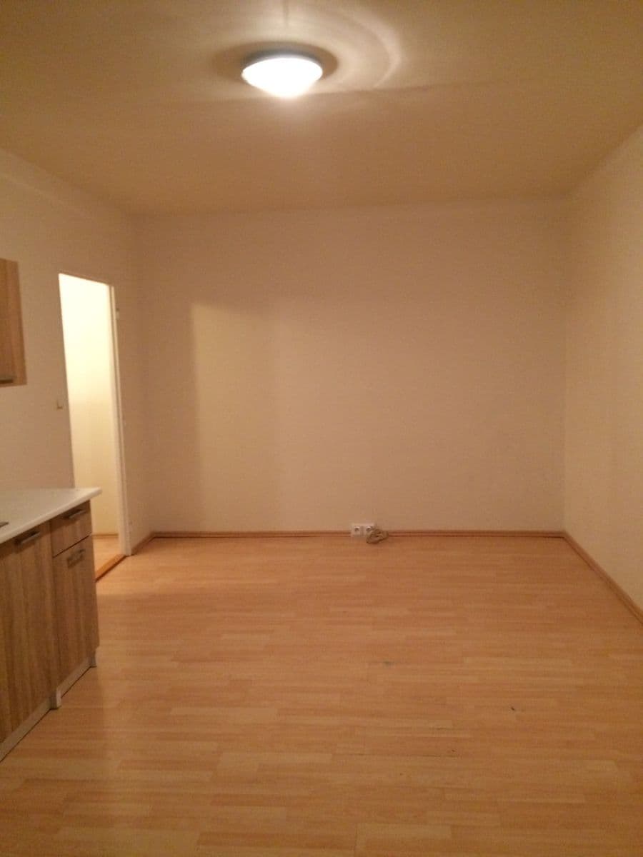 Pronájem bytu 2+kk 34 m², Kojetická, Neratovice, Středočeský kraj Pronájem bytu 2+kk 34 m², Kojetická, Neratovice, Středočeský kraj