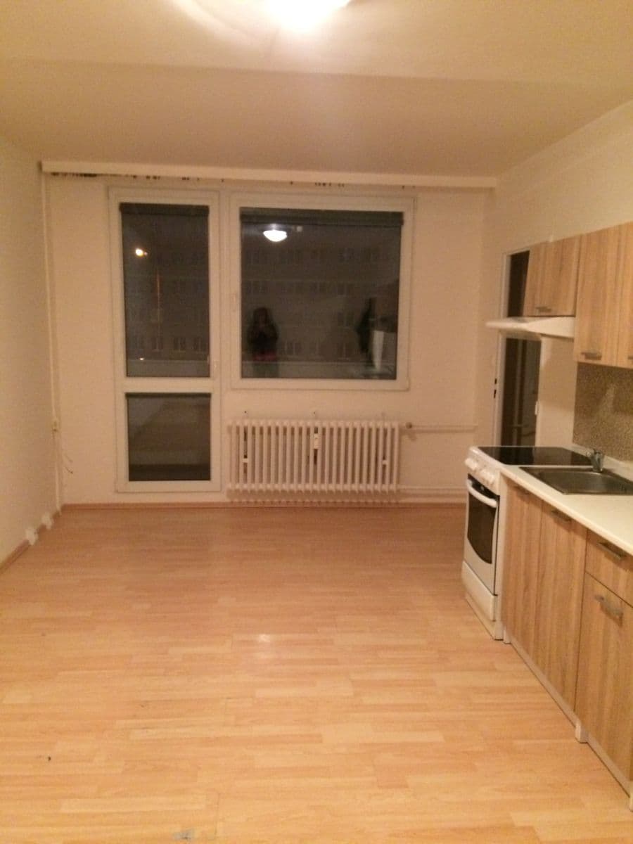 Pronájem bytu 2+kk 34 m², Kojetická, Neratovice, Středočeský kraj Pronájem bytu 2+kk 34 m², Kojetická, Neratovice, Středočeský kraj