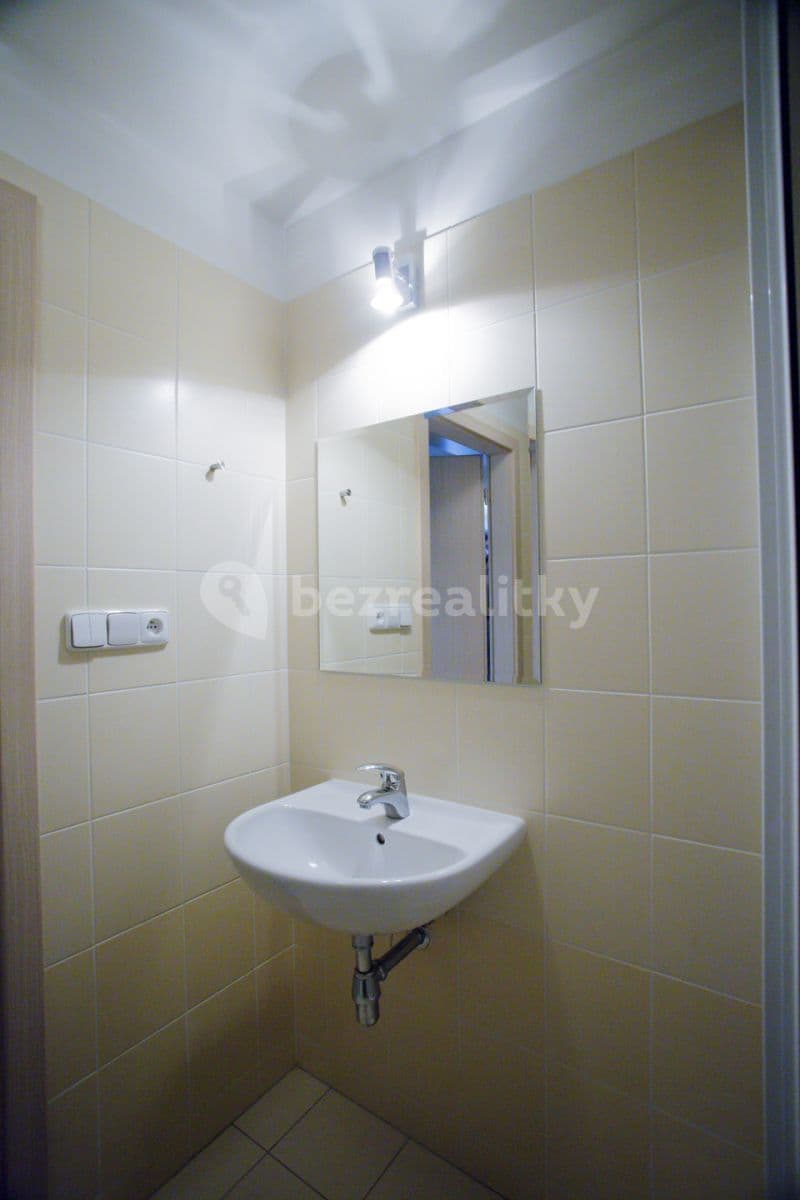 Pronájem bytu 1+kk 35 m², Štúrova, Praha, Praha Pronájem bytu 1+kk 35 m², Štúrova, Praha, Praha