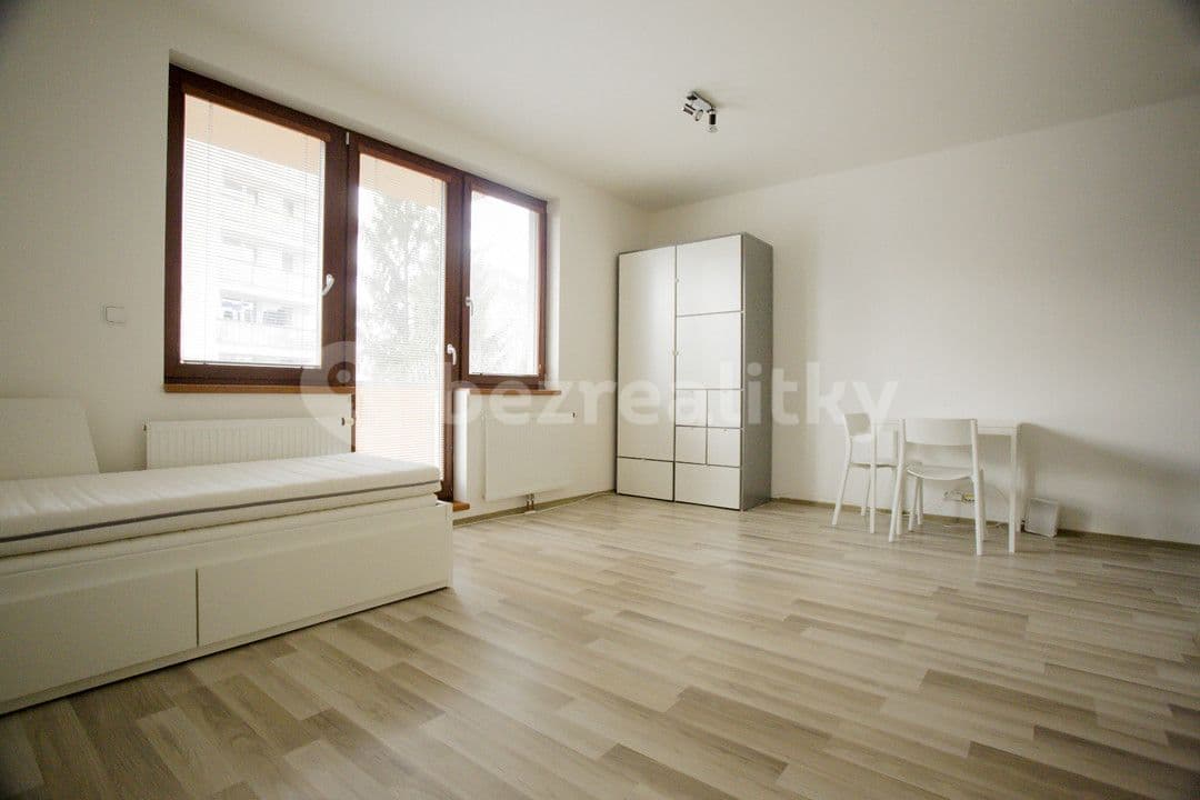 Pronájem bytu 1+kk 35 m², Štúrova, Praha, Praha Pronájem bytu 1+kk 35 m², Štúrova, Praha, Praha