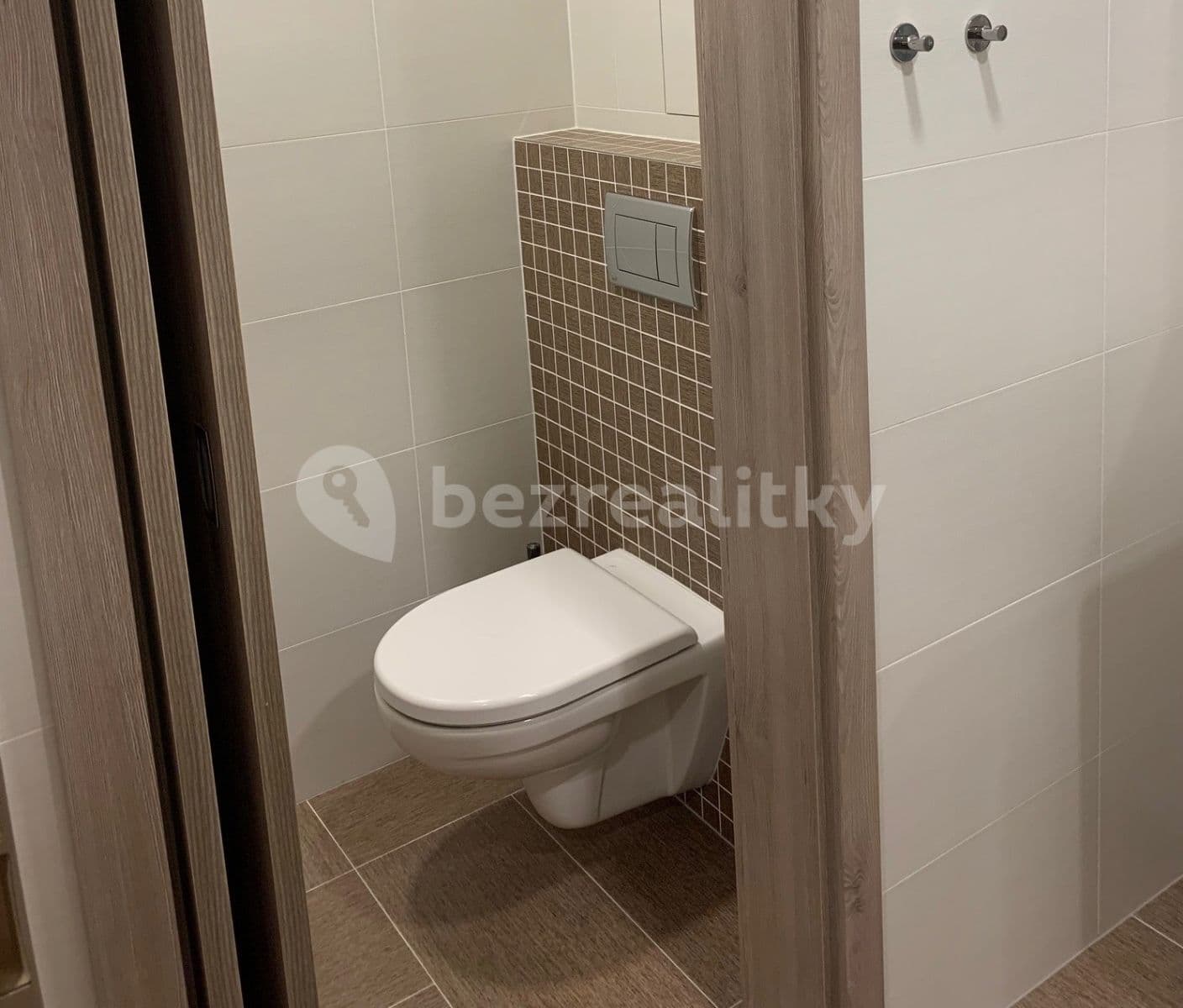 Pronájem bytu 1+kk 28 m², Petrohradská, Praha, Praha Pronájem bytu 1+kk 28 m², Petrohradská, Praha, Praha