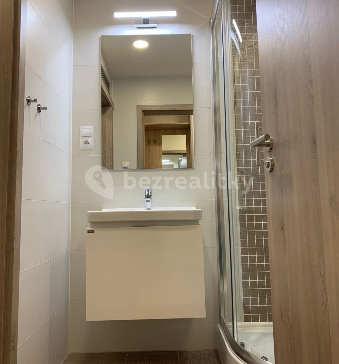 Pronájem bytu 1+kk 28 m², Petrohradská, Praha, Praha Pronájem bytu 1+kk 28 m², Petrohradská, Praha, Praha