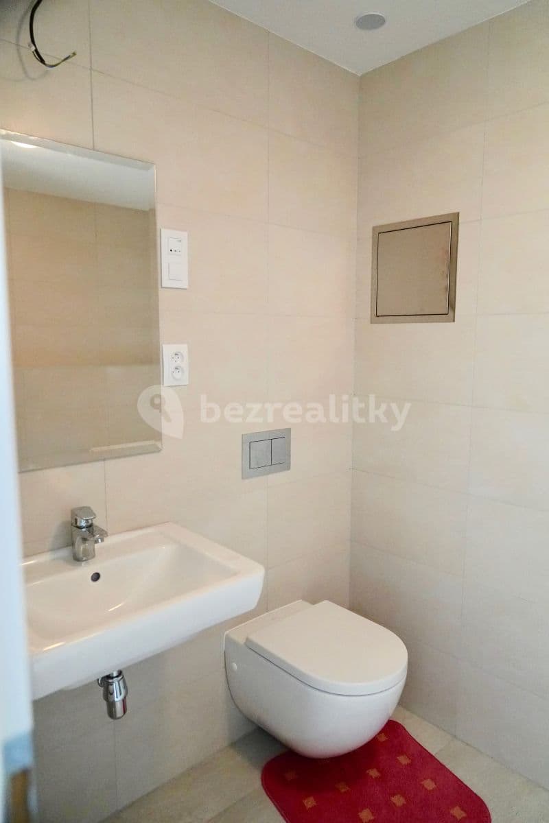 Pronájem bytu 2+kk 62 m², Zvěřinova, Praha, Praha Pronájem bytu 2+kk 62 m², Zvěřinova, Praha, Praha