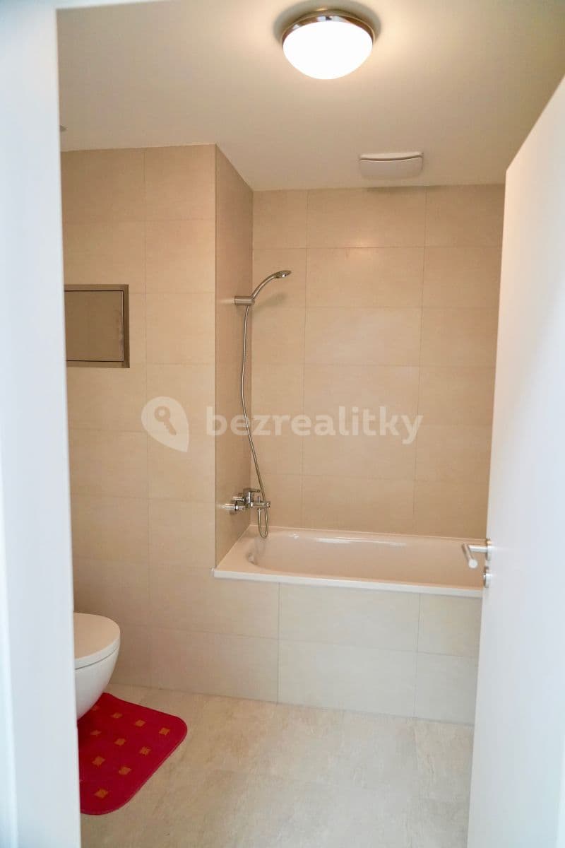 Pronájem bytu 2+kk 62 m², Zvěřinova, Praha, Praha Pronájem bytu 2+kk 62 m², Zvěřinova, Praha, Praha