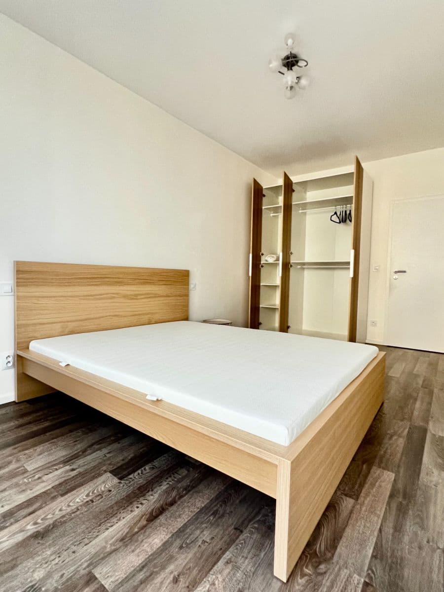 Pronájem bytu 2+kk 62 m², Zvěřinova, Praha, Praha Pronájem bytu 2+kk 62 m², Zvěřinova, Praha, Praha