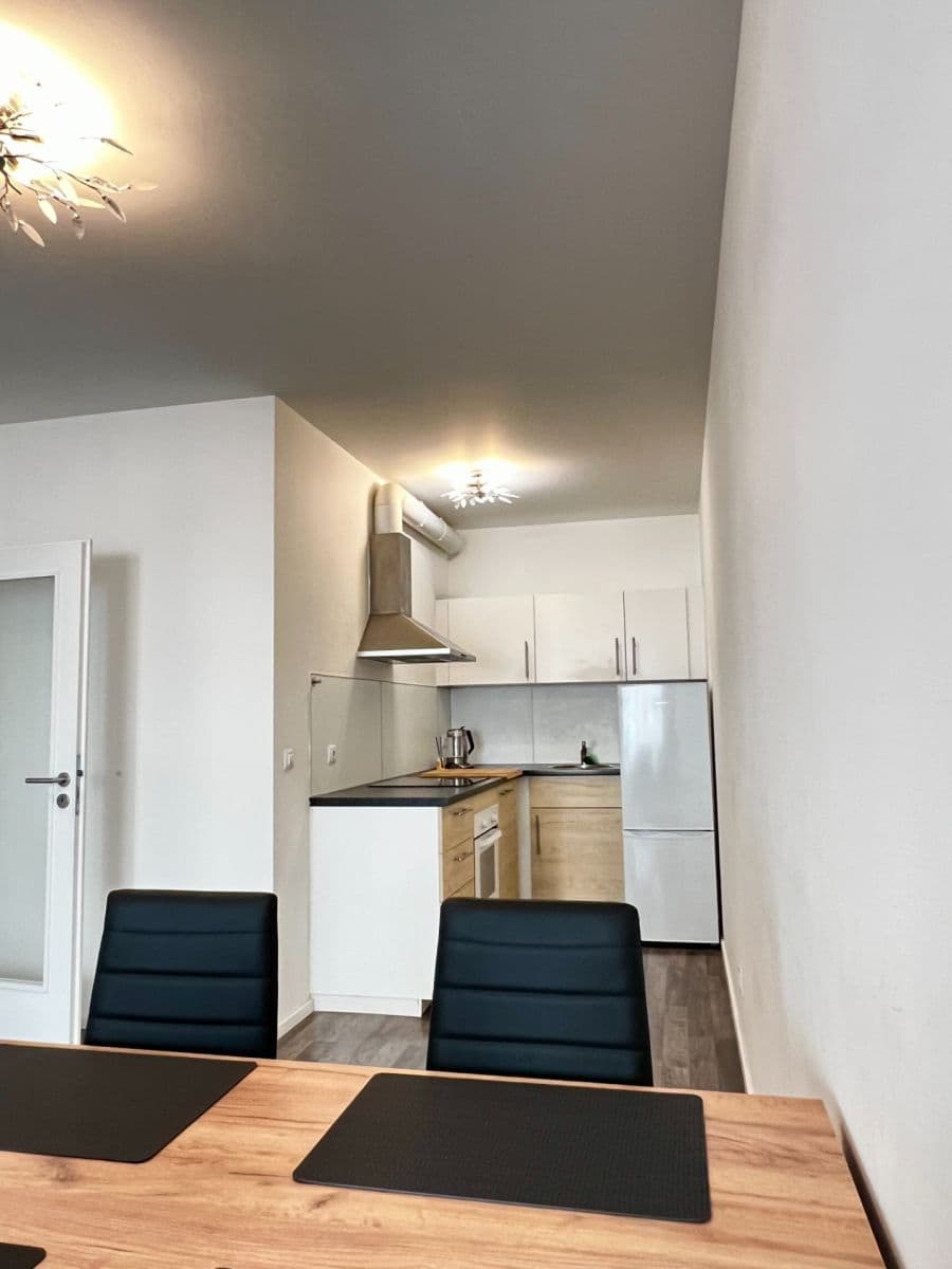 Pronájem bytu 2+kk 62 m², Zvěřinova, Praha, Praha Pronájem bytu 2+kk 62 m², Zvěřinova, Praha, Praha