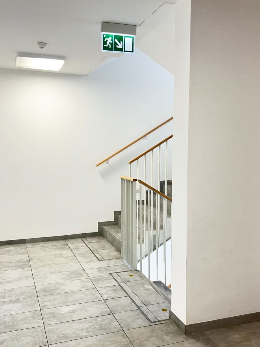Pronájem bytu 2+kk 62 m², Zvěřinova, Praha, Praha Pronájem bytu 2+kk 62 m², Zvěřinova, Praha, Praha