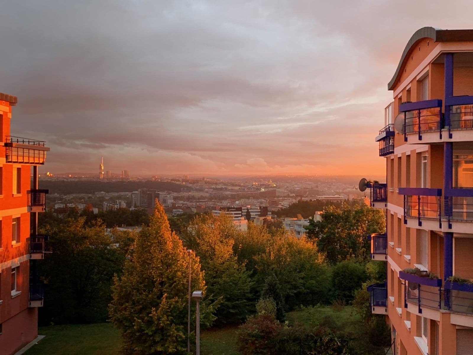 Pronájem bytu 2+kk 62 m², Nad Okrouhlíkem, Praha, Praha Pronájem bytu 2+kk 62 m², Nad Okrouhlíkem, Praha, Praha