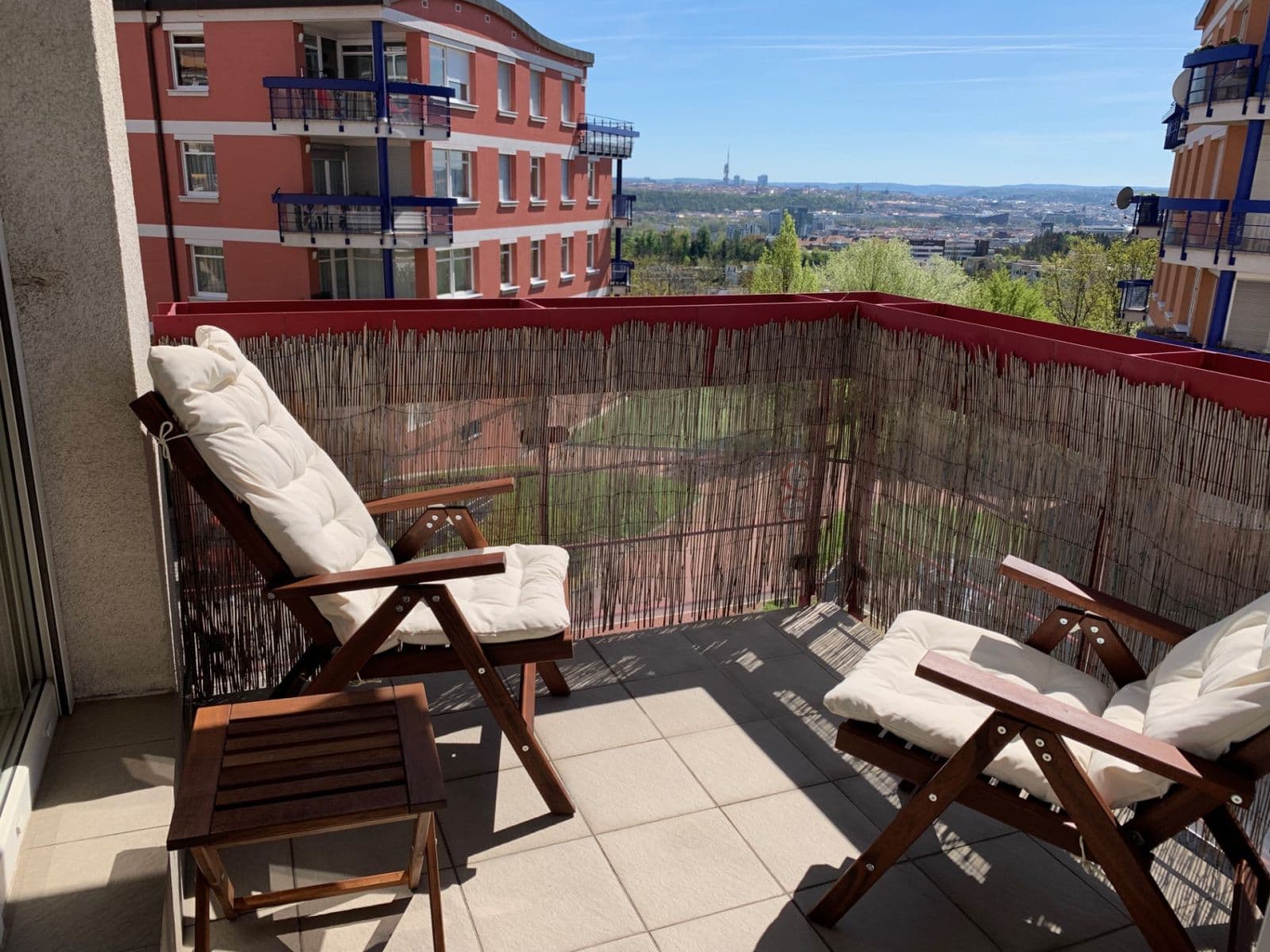 Pronájem bytu 2+kk 62 m², Nad Okrouhlíkem, Praha, Praha Pronájem bytu 2+kk 62 m², Nad Okrouhlíkem, Praha, Praha