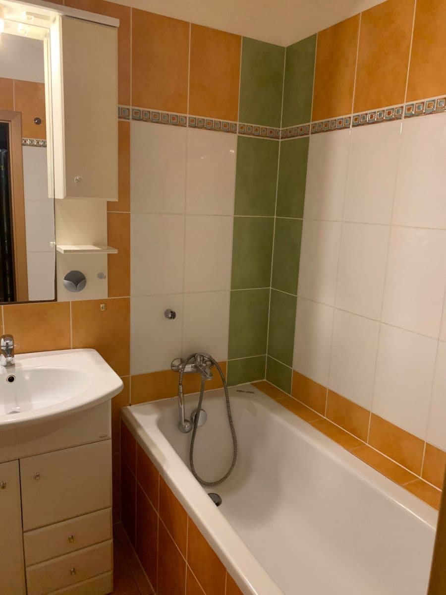 Pronájem bytu 2+kk 62 m², Nad Okrouhlíkem, Praha, Praha Pronájem bytu 2+kk 62 m², Nad Okrouhlíkem, Praha, Praha