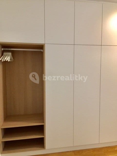 Prodej bytu 2+kk 83 m², Nad Ostrovem, Praha, Praha Prodej bytu 2+kk 83 m², Nad Ostrovem, Praha, Praha