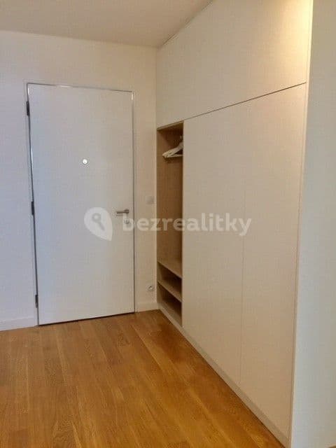 Prodej bytu 2+kk 83 m², Nad Ostrovem, Praha, Praha Prodej bytu 2+kk 83 m², Nad Ostrovem, Praha, Praha