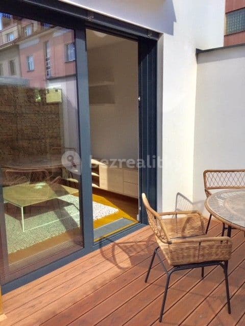 Prodej bytu 2+kk 83 m², Nad Ostrovem, Praha, Praha Prodej bytu 2+kk 83 m², Nad Ostrovem, Praha, Praha