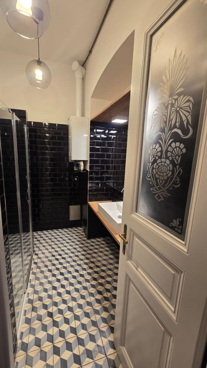Pronájem bytu 4+kk 93 m², Ostrovského, Praha, Praha Pronájem bytu 4+kk 93 m², Ostrovského, Praha, Praha