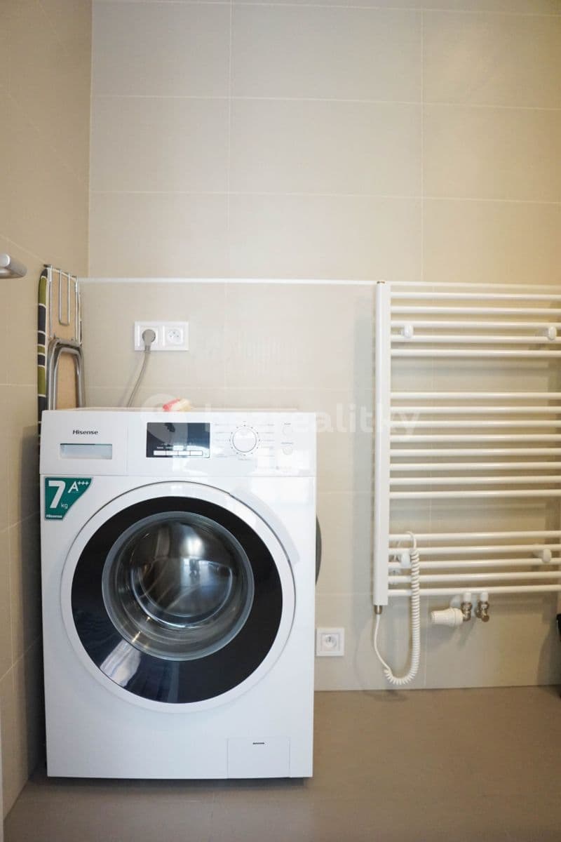 Pronájem bytu 2+kk 60 m², Pod Kavalírkou, Praha, Praha Pronájem bytu 2+kk 60 m², Pod Kavalírkou, Praha, Praha