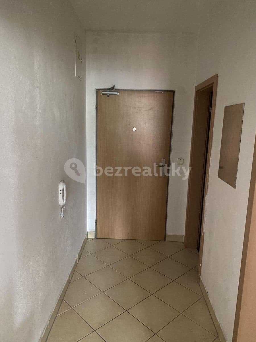 Pronájem bytu 1+kk 30 m², Baráčnická, Ústí nad Labem, Ústecký kraj Pronájem bytu 1+kk 30 m², Baráčnická, Ústí nad Labem, Ústecký kraj