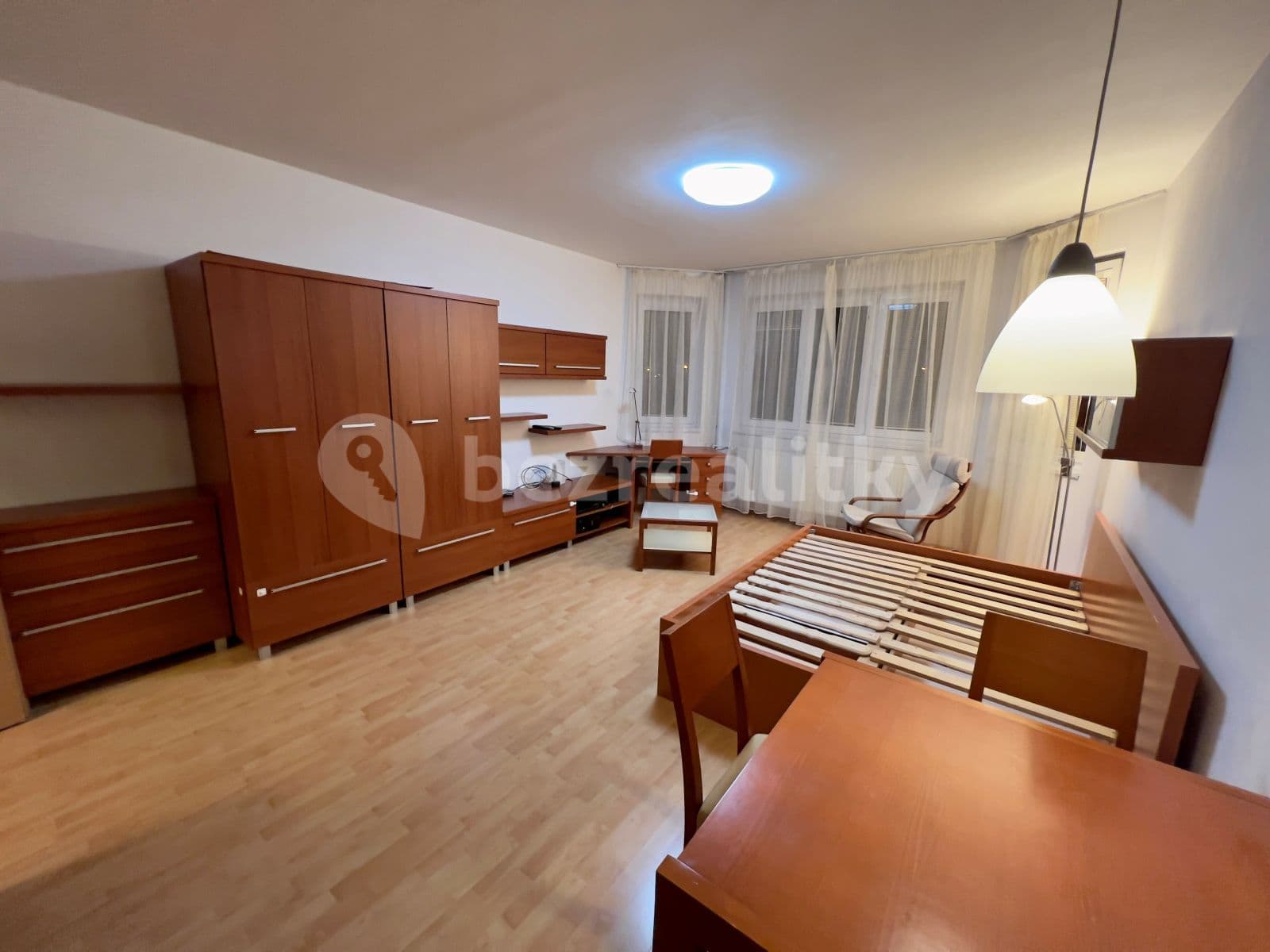 Pronájem bytu 1+kk 37 m², Stará náves, Praha, Praha Pronájem bytu 1+kk 37 m², Stará náves, Praha, Praha