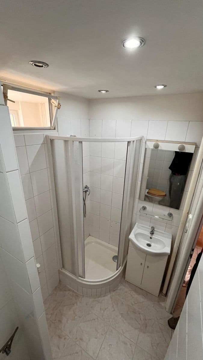 Pronájem bytu 1+1 40 m², Výškovická, Ostrava, Moravskoslezský kraj Pronájem bytu 1+1 40 m², Výškovická, Ostrava, Moravskoslezský kraj
