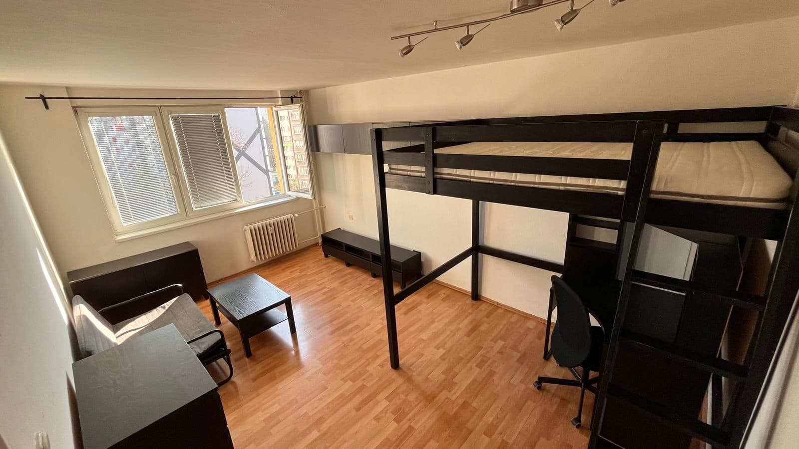 Pronájem bytu 1+1 40 m², Výškovická, Ostrava, Moravskoslezský kraj Pronájem bytu 1+1 40 m², Výškovická, Ostrava, Moravskoslezský kraj
