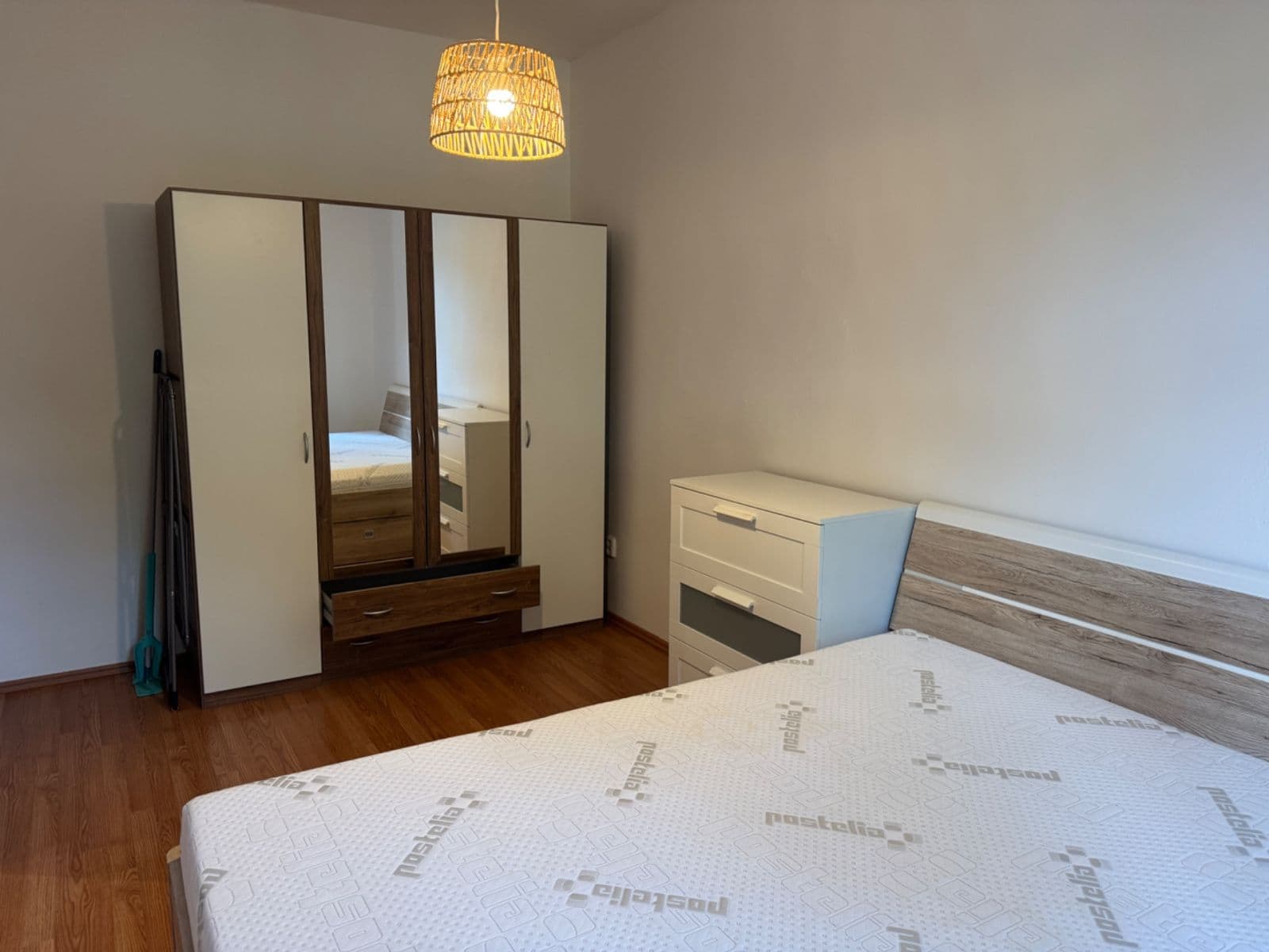 Pronájem bytu 2+kk 45 m², Souběžná Ⅰ, Praha, Praha Pronájem bytu 2+kk 45 m², Souběžná Ⅰ, Praha, Praha