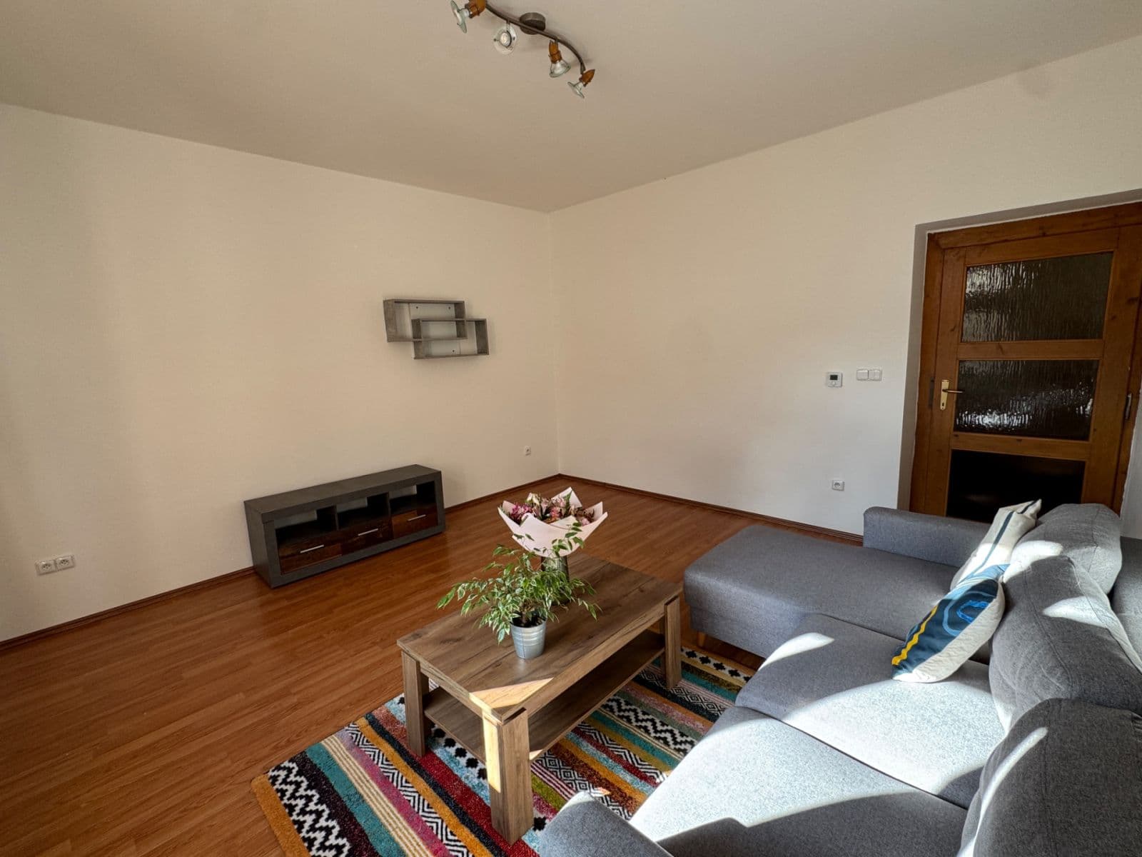Pronájem bytu 2+kk 45 m², Souběžná Ⅰ, Praha, Praha Pronájem bytu 2+kk 45 m², Souběžná Ⅰ, Praha, Praha