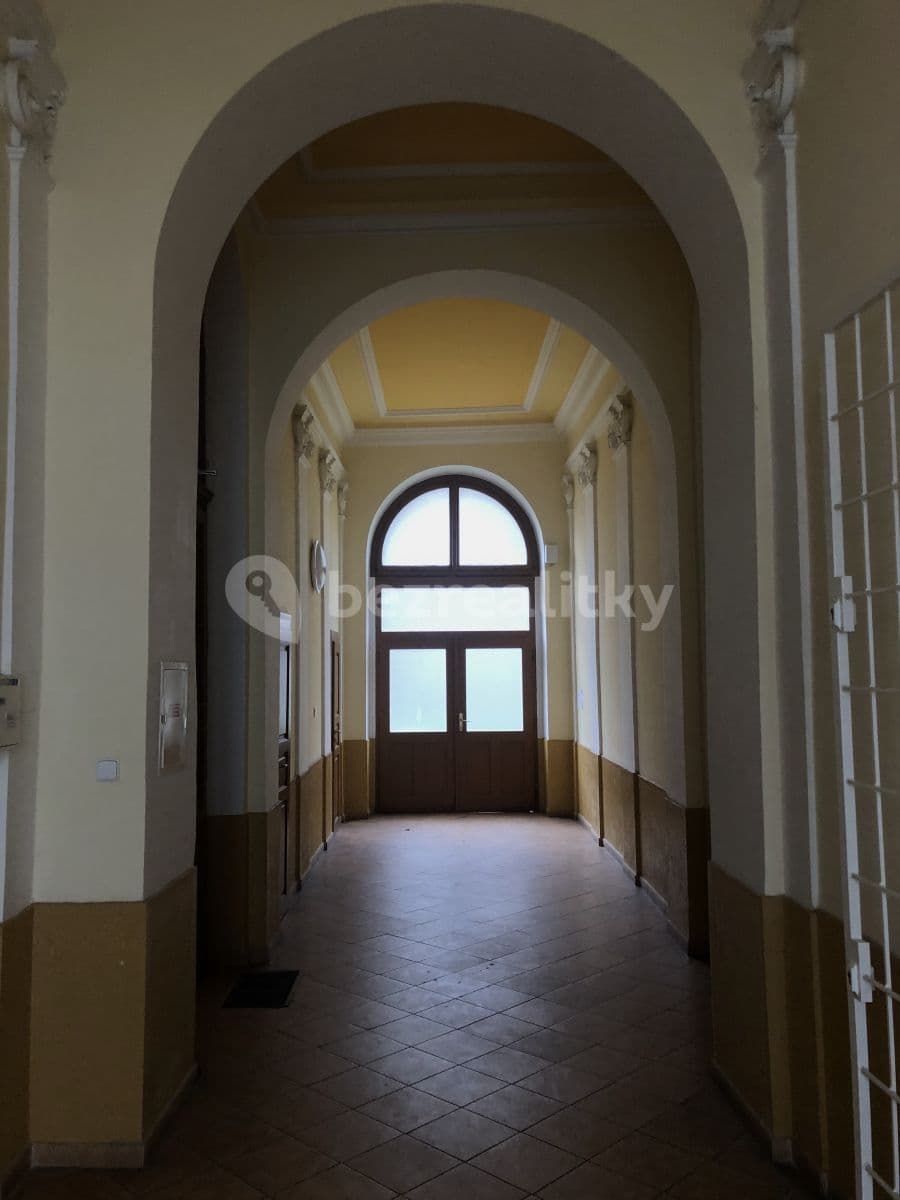 Pronájem bytu 2+kk 50 m², Hořejší nábřeží, Praha, Praha Pronájem bytu 2+kk 50 m², Hořejší nábřeží, Praha, Praha