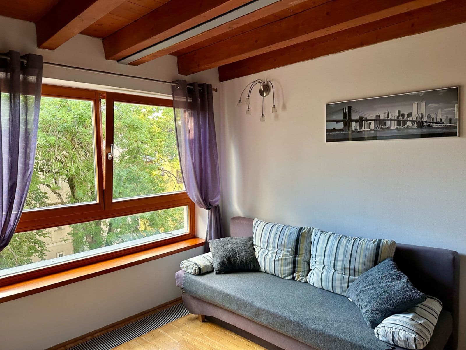 Pronájem bytu 2+kk 50 m², Hořejší nábřeží, Praha, Praha Pronájem bytu 2+kk 50 m², Hořejší nábřeží, Praha, Praha